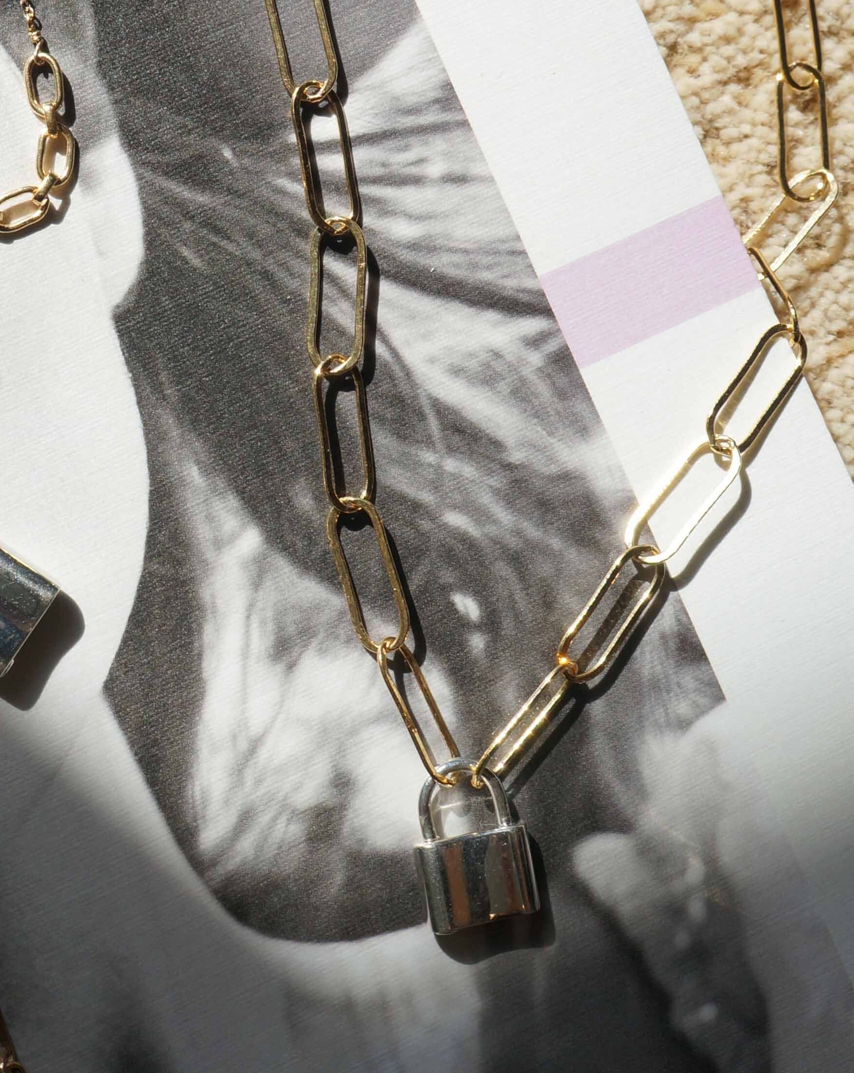 Chain and lock necklace online